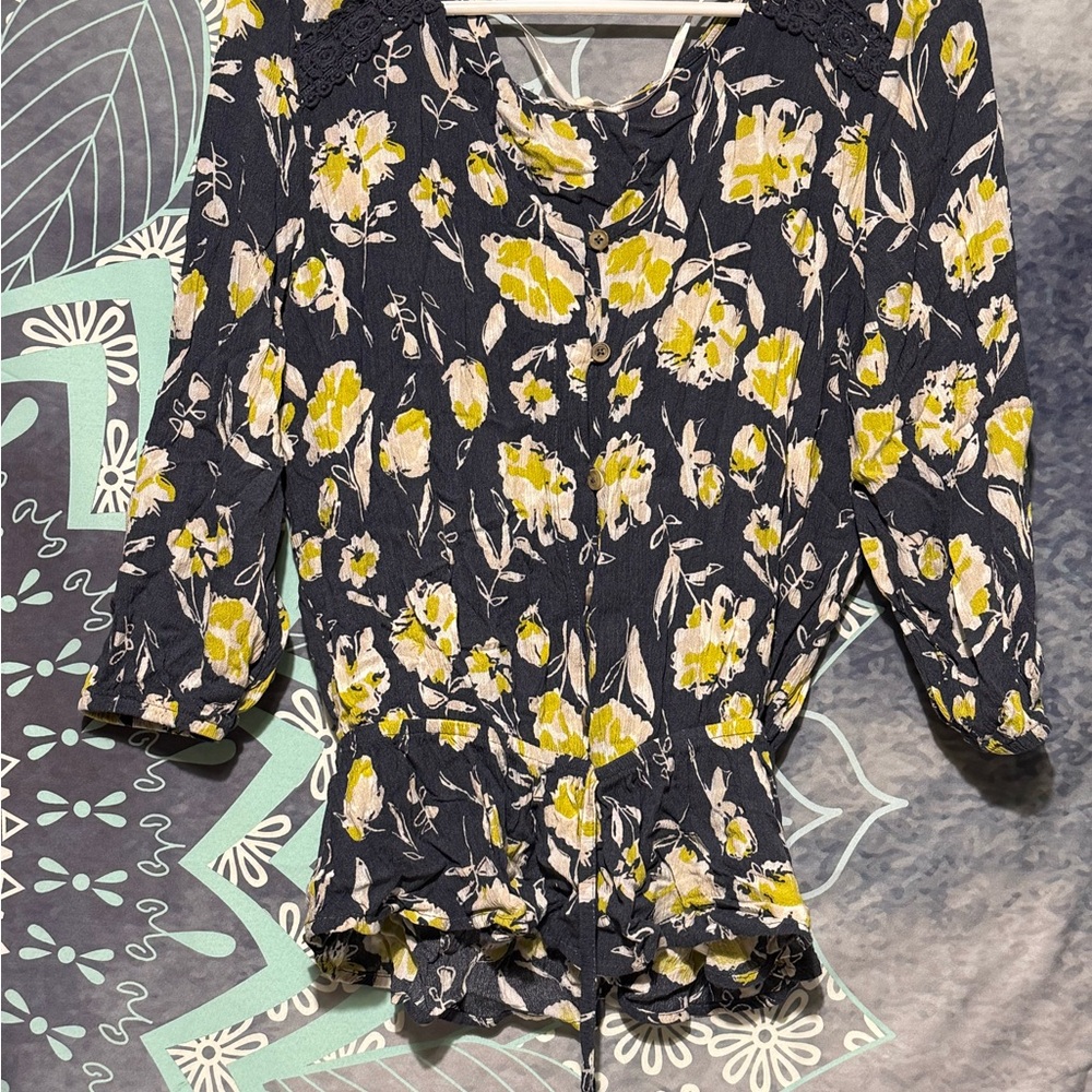 C&C California Dark Blue Floral Top
